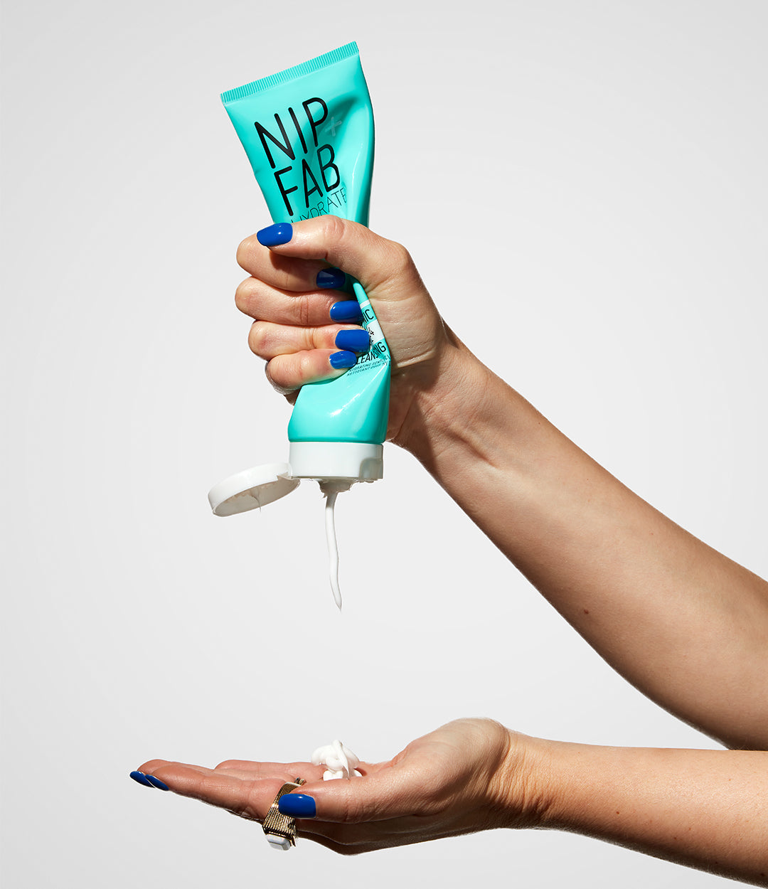 F_0000s_0007_Nip+Fab_Extreme4_Cleansing_Cream.jpg